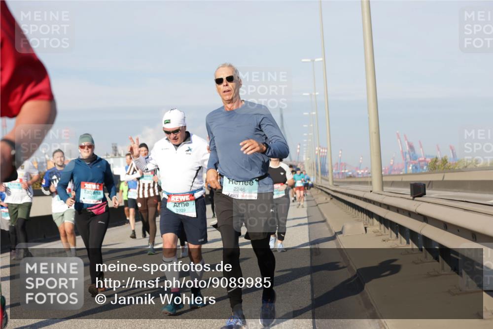 03.10.2025 - Köhlbrandbrückenlauf Jannik Wohlers http://msf.ph/oto/9089985 03.10.2025 09:58:49 Position 3 2079, 2929, 2246 meine-sportfotos.de
