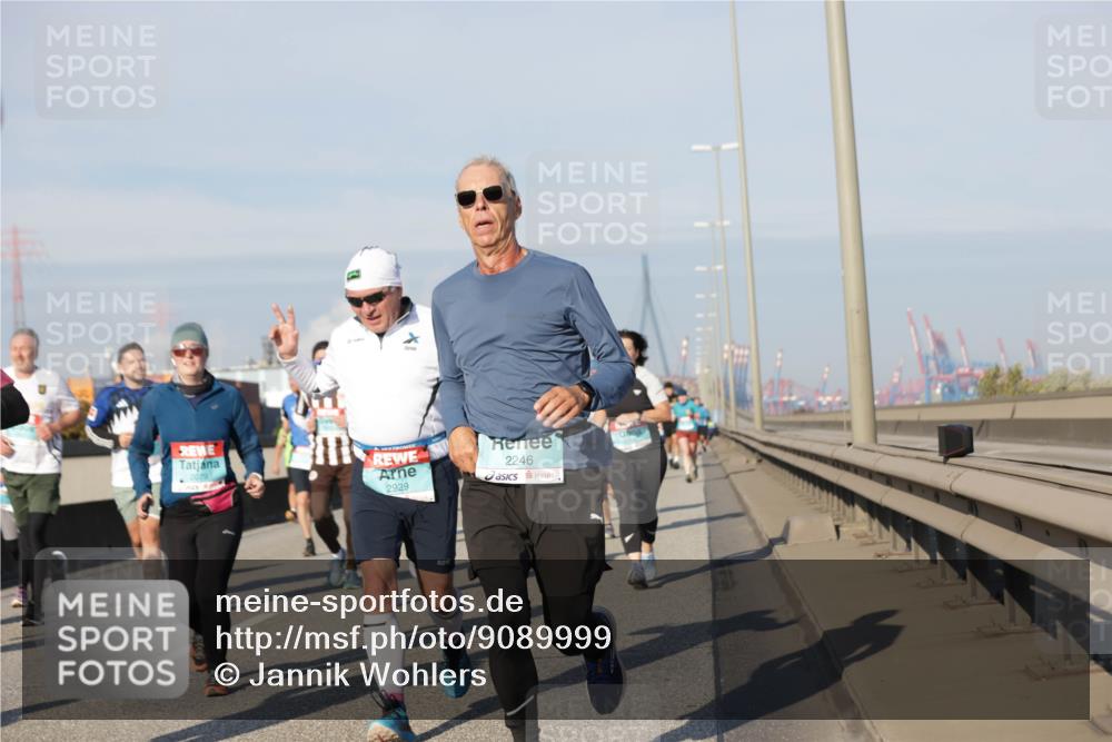 03.10.2025 - Köhlbrandbrückenlauf Jannik Wohlers http://msf.ph/oto/9089999 03.10.2025 09:58:49 Position 3 2929, 2246 meine-sportfotos.de