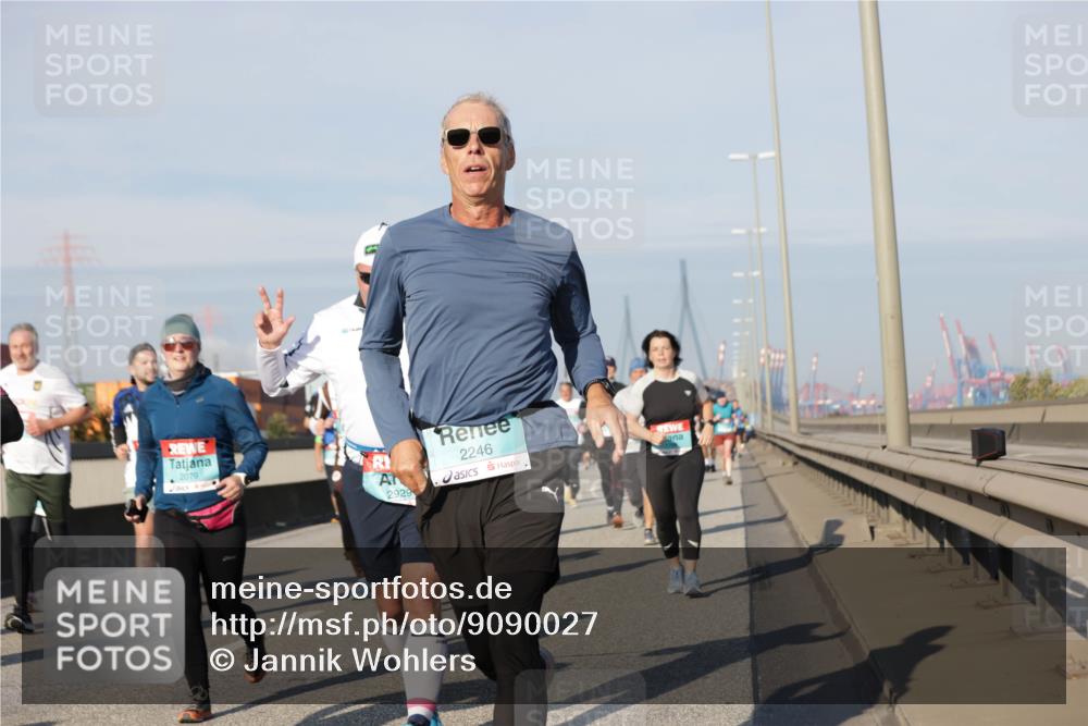03.10.2025 - Köhlbrandbrückenlauf Jannik Wohlers http://msf.ph/oto/9090027 03.10.2025 09:58:49 Position 3 2079, 2929, 2246 meine-sportfotos.de