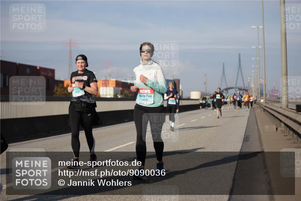03.10.2025 - Köhlbrandbrückenlauf Jannik Wohlers http://msf.ph/oto/9090036 03.10.2025 10:10:10 Position 3 3754, 3476 meine-sportfotos.de
