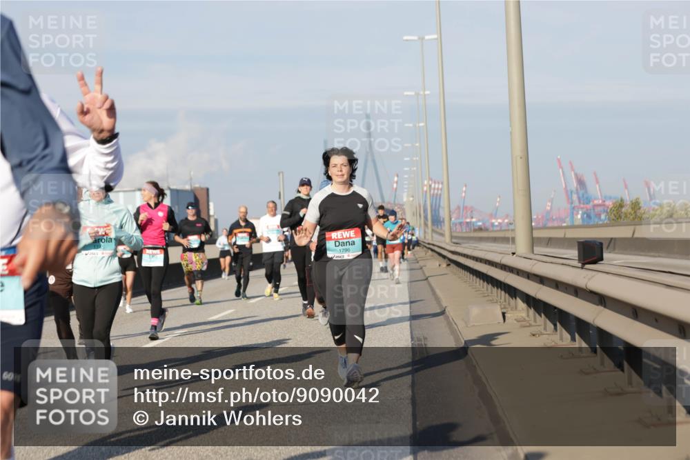 03.10.2025 - Köhlbrandbrückenlauf Jannik Wohlers http://msf.ph/oto/9090042 03.10.2025 09:58:50 Position 3 1796 meine-sportfotos.de