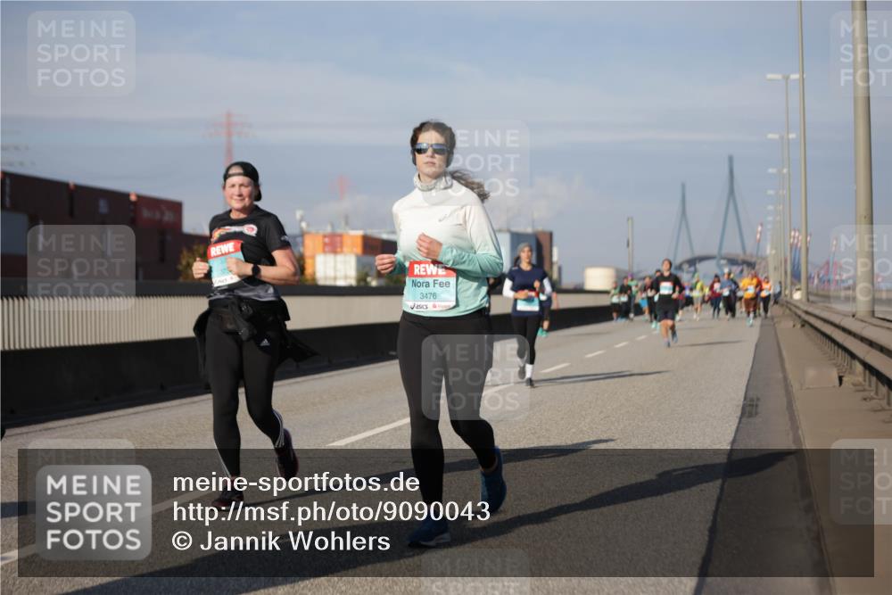 03.10.2025 - Köhlbrandbrückenlauf Jannik Wohlers http://msf.ph/oto/9090043 03.10.2025 10:10:10 Position 3 3476 meine-sportfotos.de