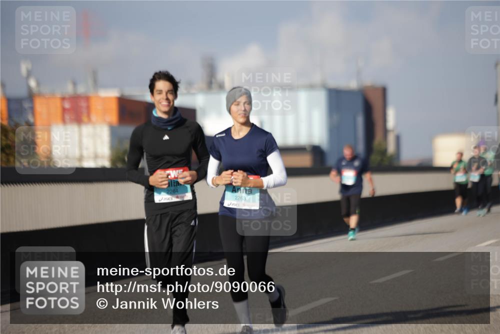 03.10.2025 - Köhlbrandbrückenlauf Jannik Wohlers http://msf.ph/oto/9090066 03.10.2025 10:10:12 Position 3 2264, 2263 meine-sportfotos.de