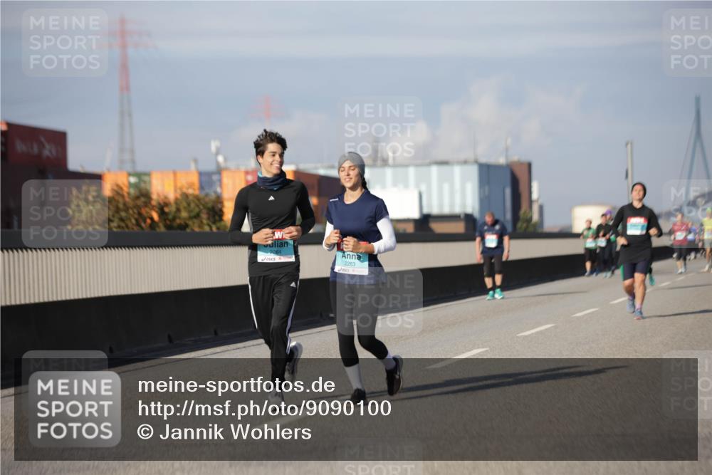 03.10.2025 - Köhlbrandbrückenlauf Jannik Wohlers http://msf.ph/oto/9090100 03.10.2025 10:10:13 Position 3 2264, 2263 meine-sportfotos.de