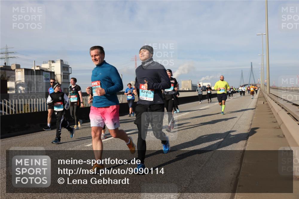 03.10.2025 - Köhlbrandbrückenlauf Lena Gebhardt http://msf.ph/oto/9090114 03.10.2025 10:07:26 Position 2 2133 meine-sportfotos.de