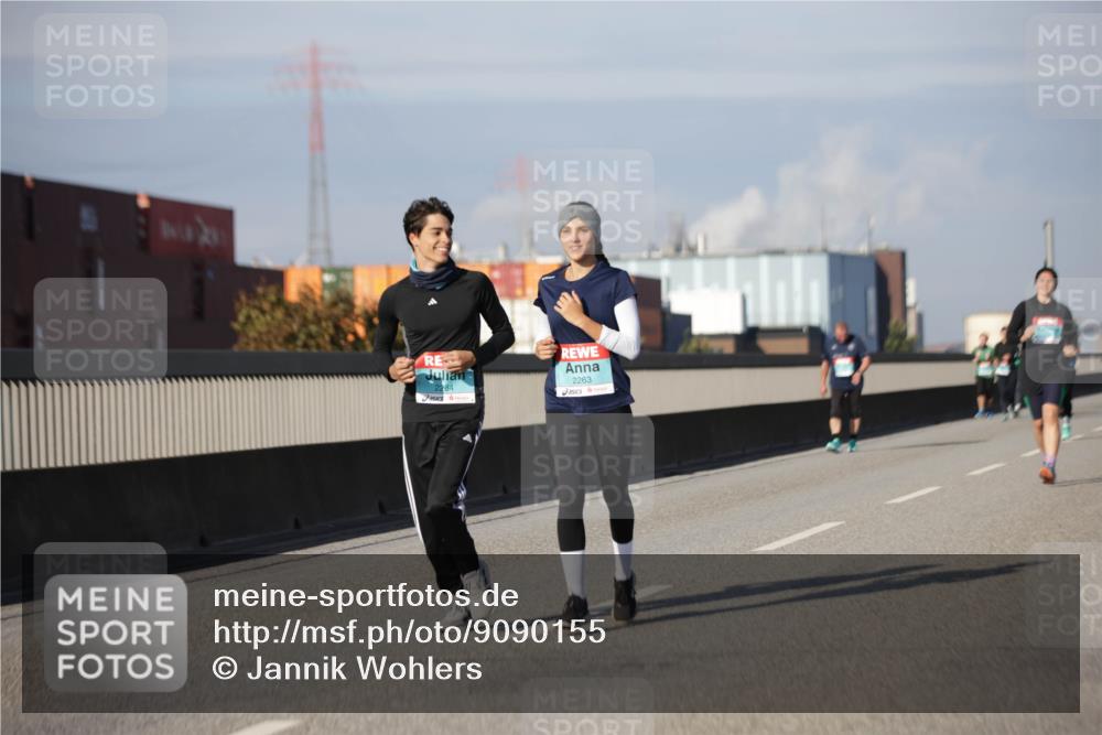 03.10.2025 - Köhlbrandbrückenlauf Jannik Wohlers http://msf.ph/oto/9090155 03.10.2025 10:10:13 Position 3 2264, 2263 meine-sportfotos.de