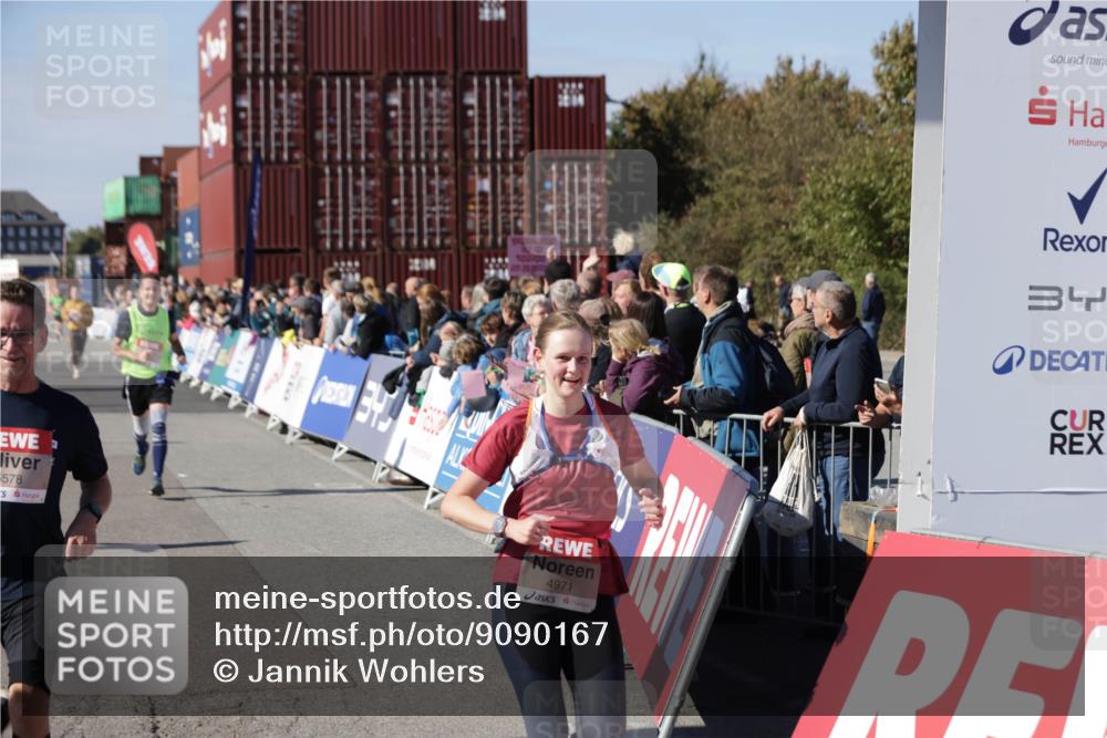 03.10.2025 - Köhlbrandbrückenlauf Jannik Wohlers http://msf.ph/oto/9090167 03.10.2025 13:19:29 Ziel 4593, 4691, 4971, 5009, 5405, 5443, 5451, 5578, 6057, 6230, 6576, 6753, 6776 meine-sportfotos.de