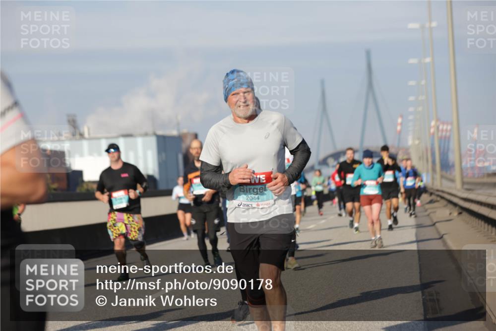 03.10.2025 - Köhlbrandbrückenlauf Jannik Wohlers http://msf.ph/oto/9090178 03.10.2025 09:58:52 Position 3 2044 meine-sportfotos.de