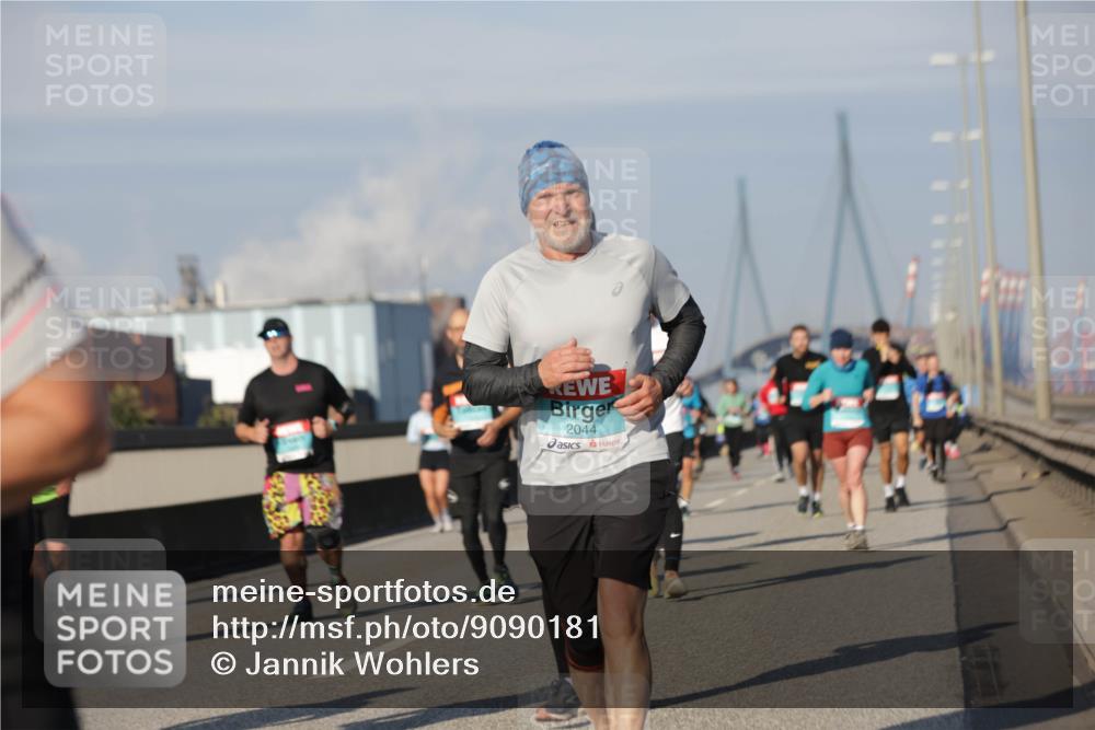 03.10.2025 - Köhlbrandbrückenlauf Jannik Wohlers http://msf.ph/oto/9090181 03.10.2025 09:58:53 Position 3 2044 meine-sportfotos.de