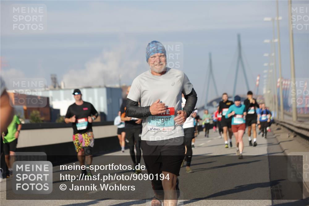 03.10.2025 - Köhlbrandbrückenlauf Jannik Wohlers http://msf.ph/oto/9090194 03.10.2025 09:58:53 Position 3 2044 meine-sportfotos.de