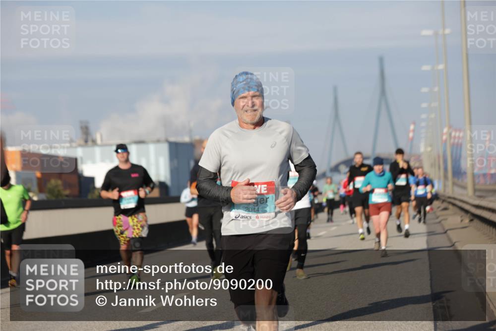 03.10.2025 - Köhlbrandbrückenlauf Jannik Wohlers http://msf.ph/oto/9090200 03.10.2025 09:58:53 Position 3 2044 meine-sportfotos.de