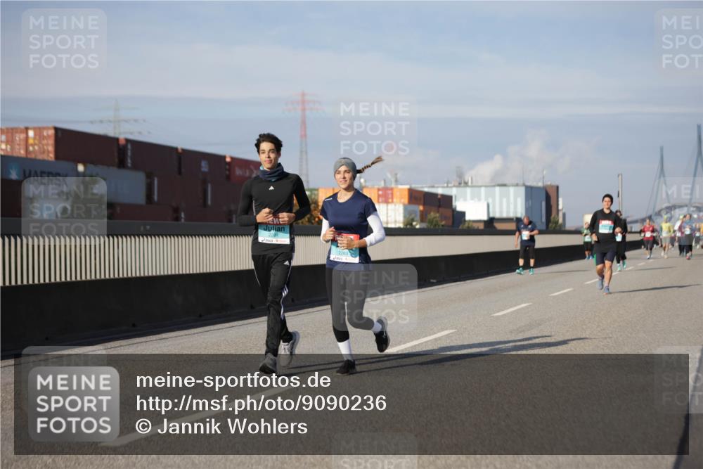 03.10.2025 - Köhlbrandbrückenlauf Jannik Wohlers http://msf.ph/oto/9090236 03.10.2025 10:10:14 Position 3 2264 meine-sportfotos.de
