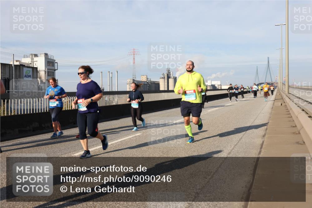 03.10.2025 - Köhlbrandbrückenlauf Lena Gebhardt http://msf.ph/oto/9090246 03.10.2025 10:07:28 Position 2  meine-sportfotos.de