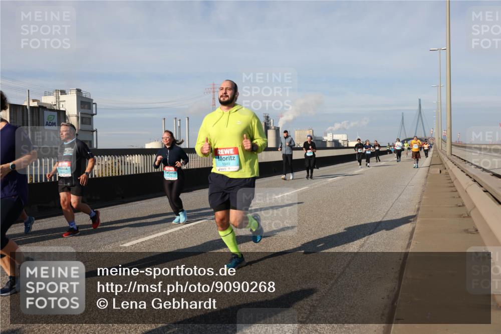 03.10.2025 - Köhlbrandbrückenlauf Lena Gebhardt http://msf.ph/oto/9090268 03.10.2025 10:07:29 Position 2 1949 meine-sportfotos.de