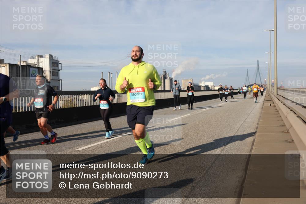 03.10.2025 - Köhlbrandbrückenlauf Lena Gebhardt http://msf.ph/oto/9090273 03.10.2025 10:07:29 Position 2 1949 meine-sportfotos.de