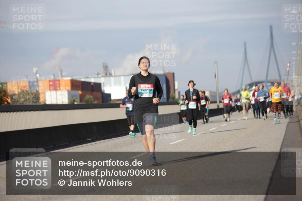 03.10.2025 - Köhlbrandbrückenlauf Jannik Wohlers http://msf.ph/oto/9090316 03.10.2025 10:10:18 Position 3 2621 meine-sportfotos.de