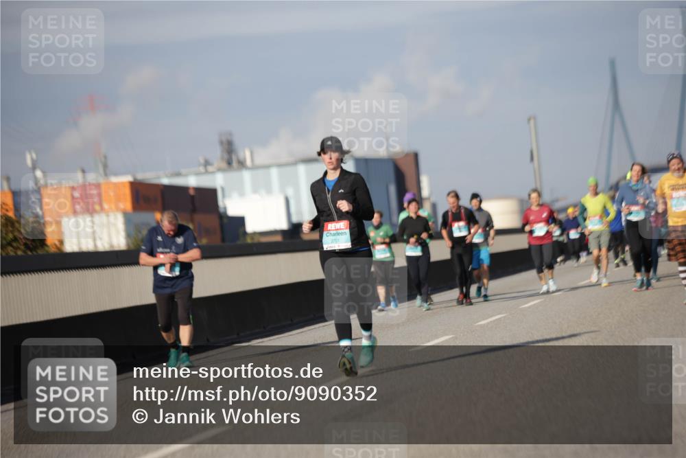 03.10.2025 - Köhlbrandbrückenlauf Jannik Wohlers http://msf.ph/oto/9090352 03.10.2025 10:10:21 Position 3 3701 meine-sportfotos.de