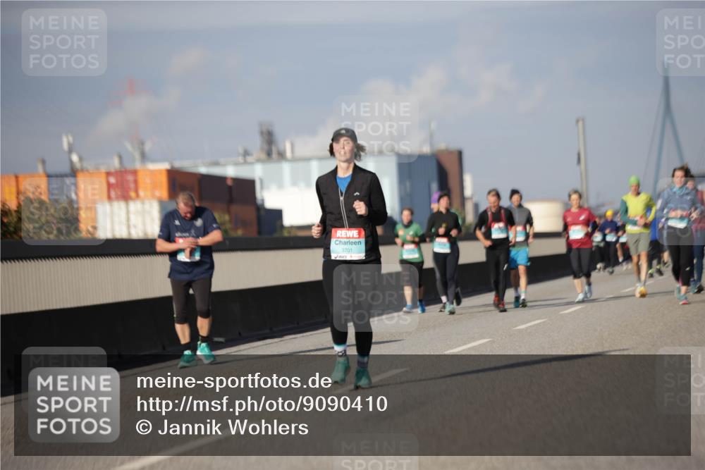 03.10.2025 - Köhlbrandbrückenlauf Jannik Wohlers http://msf.ph/oto/9090410 03.10.2025 10:10:22 Position 3 3701 meine-sportfotos.de
