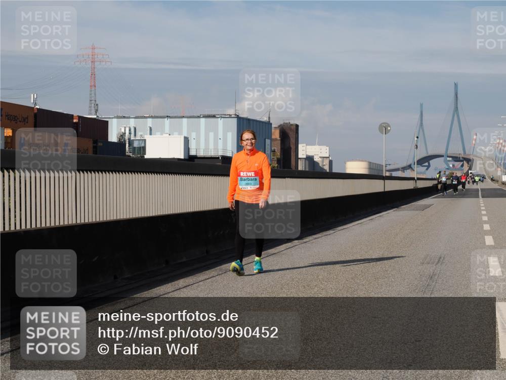 03.10.2025 - Köhlbrandbrückenlauf Fabian Wolf http://msf.ph/oto/9090452 03.10.2025 10:26:09 Position 3 2669 meine-sportfotos.de