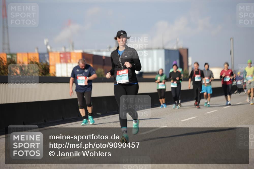 03.10.2025 - Köhlbrandbrückenlauf Jannik Wohlers http://msf.ph/oto/9090457 03.10.2025 10:10:23 Position 3 3701 meine-sportfotos.de