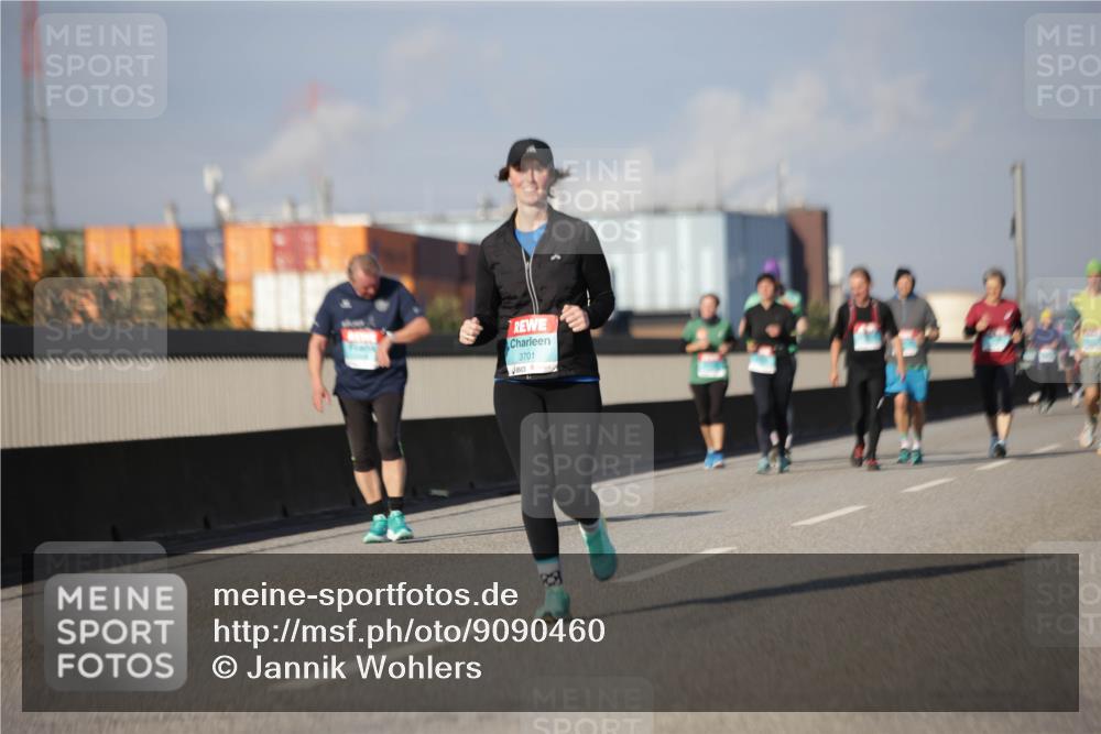 03.10.2025 - Köhlbrandbrückenlauf Jannik Wohlers http://msf.ph/oto/9090460 03.10.2025 10:10:23 Position 3 3701 meine-sportfotos.de