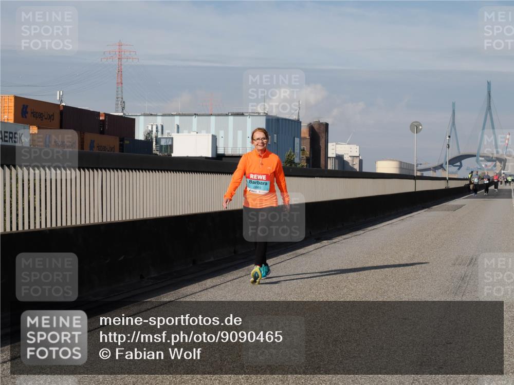 03.10.2025 - Köhlbrandbrückenlauf Fabian Wolf http://msf.ph/oto/9090465 03.10.2025 10:26:10 Position 3 2669 meine-sportfotos.de