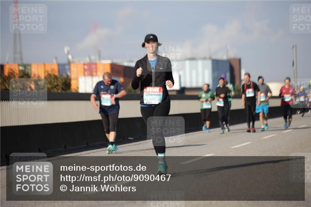 03.10.2025 - Köhlbrandbrückenlauf Jannik Wohlers http://msf.ph/oto/9090467 03.10.2025 10:10:23 Position 3 3701 meine-sportfotos.de