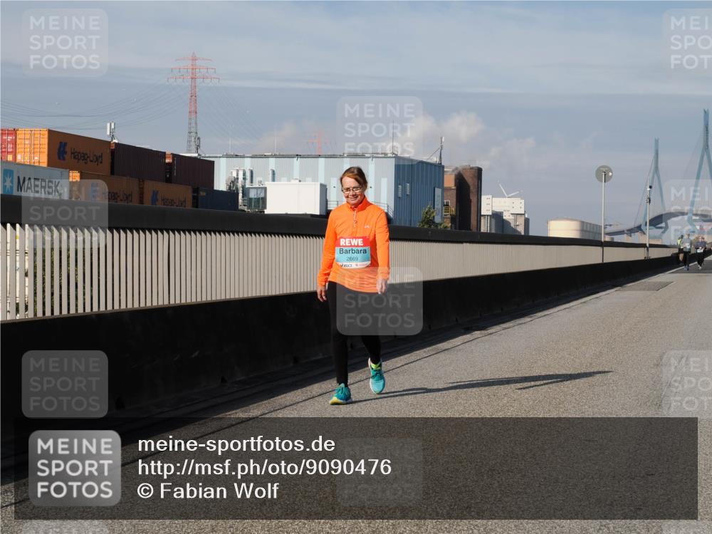 03.10.2025 - Köhlbrandbrückenlauf Fabian Wolf http://msf.ph/oto/9090476 03.10.2025 10:26:10 Position 3 2669 meine-sportfotos.de