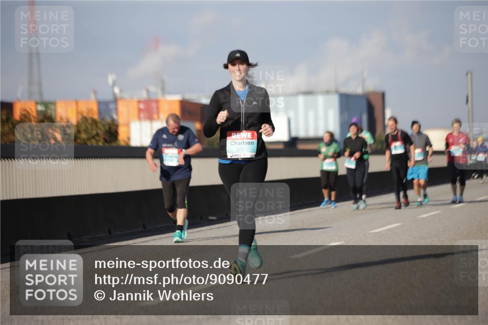 03.10.2025 - Köhlbrandbrückenlauf Jannik Wohlers http://msf.ph/oto/9090477 03.10.2025 10:10:23 Position 3 3701 meine-sportfotos.de