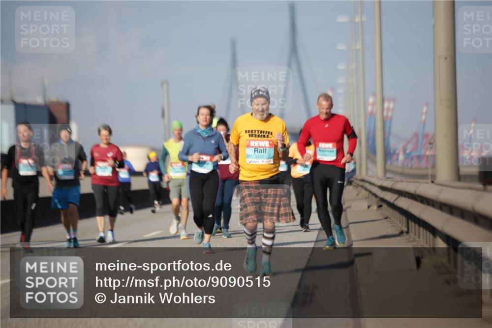 03.10.2025 - Köhlbrandbrückenlauf Jannik Wohlers http://msf.ph/oto/9090515 03.10.2025 10:10:26 Position 3 3122 meine-sportfotos.de