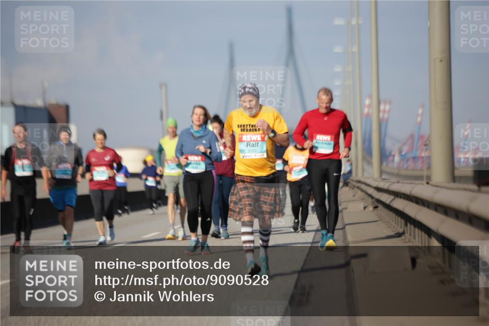 03.10.2025 - Köhlbrandbrückenlauf Jannik Wohlers http://msf.ph/oto/9090528 03.10.2025 10:10:26 Position 3 3122 meine-sportfotos.de