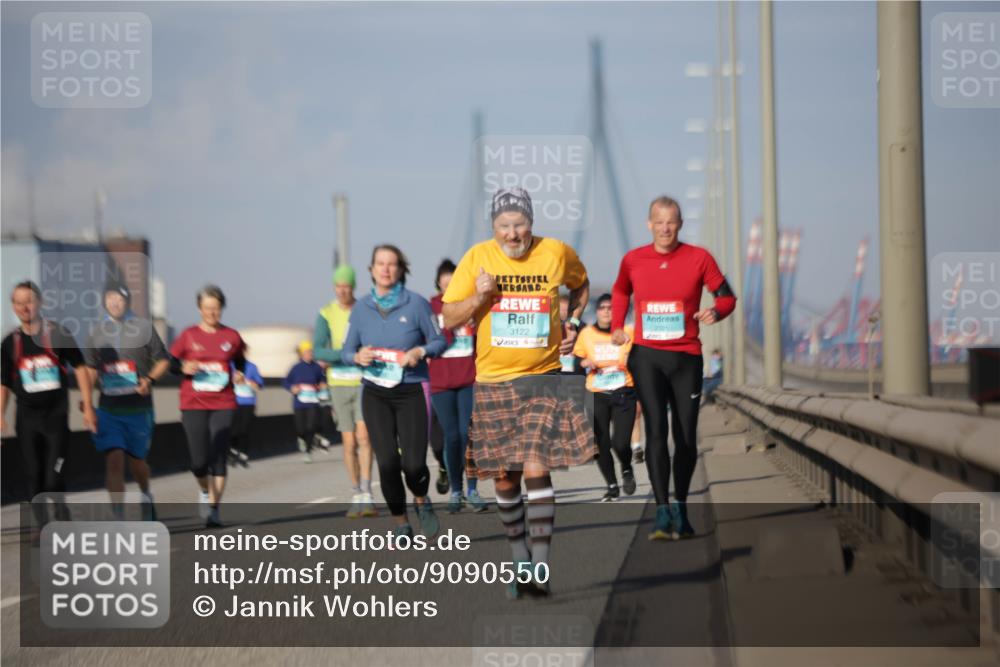 03.10.2025 - Köhlbrandbrückenlauf Jannik Wohlers http://msf.ph/oto/9090550 03.10.2025 10:10:27 Position 3 3122, 2321 meine-sportfotos.de