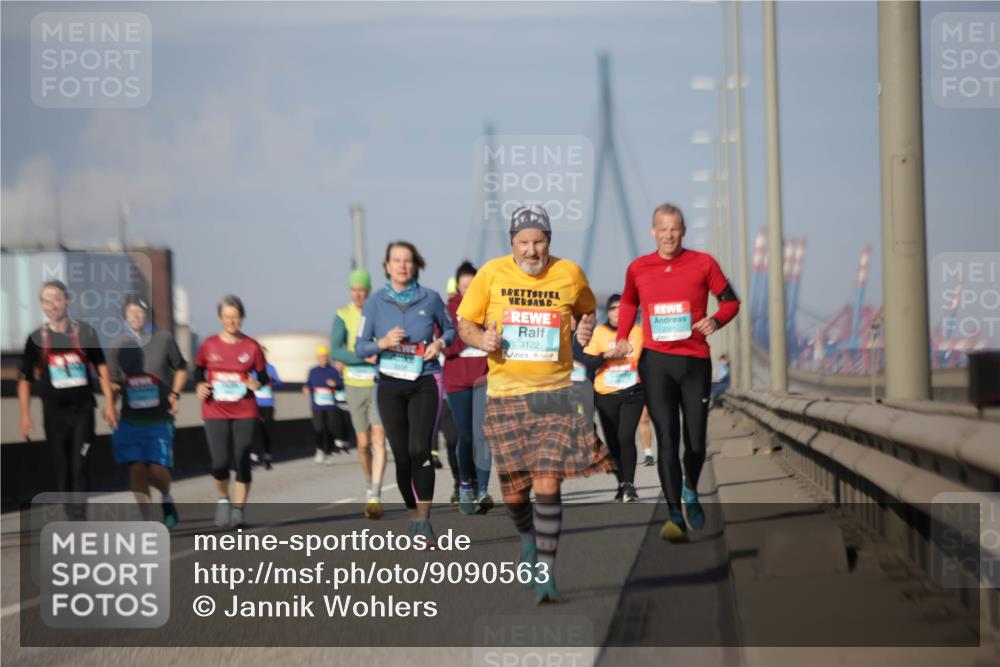 03.10.2025 - Köhlbrandbrückenlauf Jannik Wohlers http://msf.ph/oto/9090563 03.10.2025 10:10:27 Position 3 3122 meine-sportfotos.de
