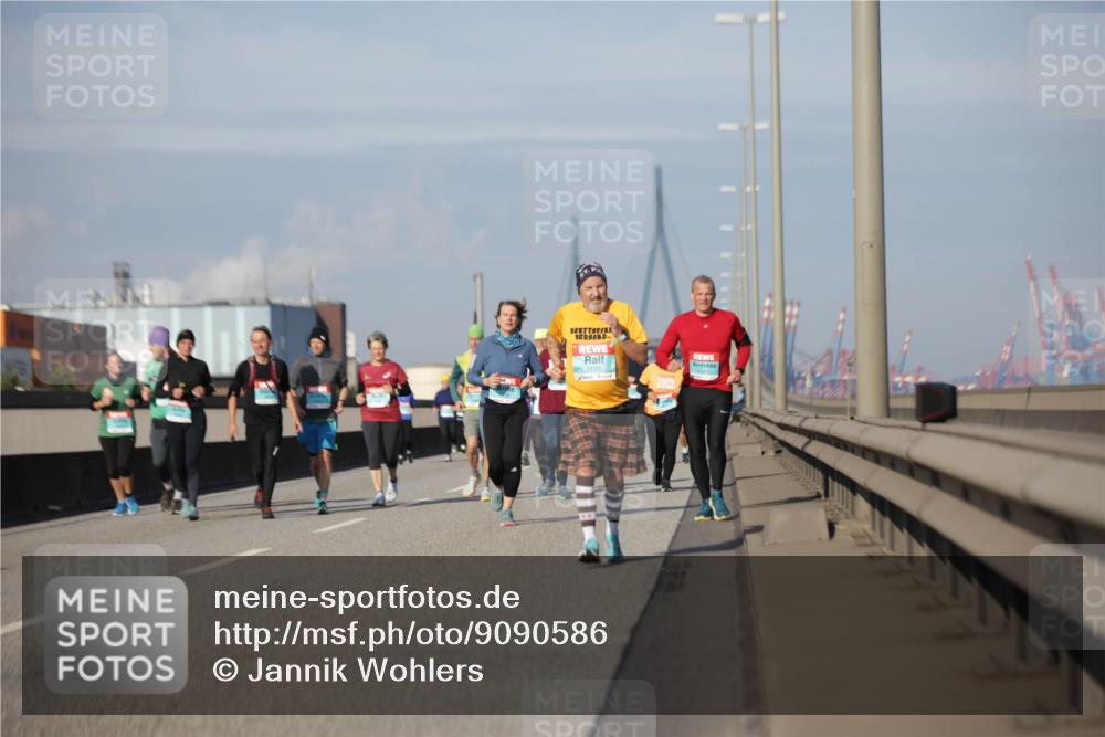 03.10.2025 - Köhlbrandbrückenlauf Jannik Wohlers http://msf.ph/oto/9090586 03.10.2025 10:10:27 Position 3  meine-sportfotos.de