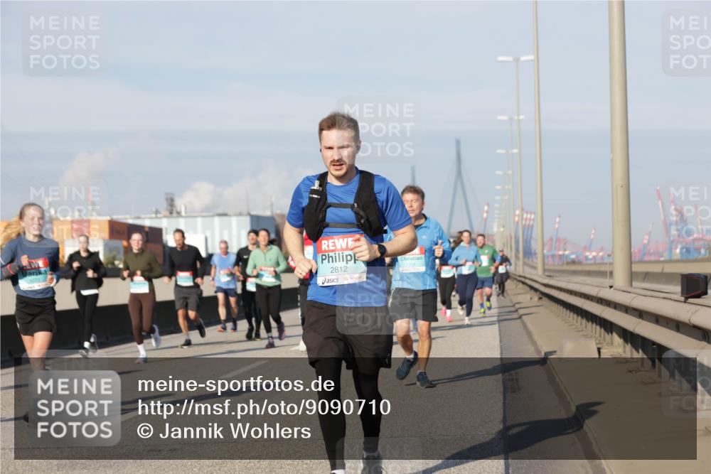 03.10.2025 - Köhlbrandbrückenlauf Jannik Wohlers http://msf.ph/oto/9090710 03.10.2025 09:59:07 Position 3 2812 meine-sportfotos.de