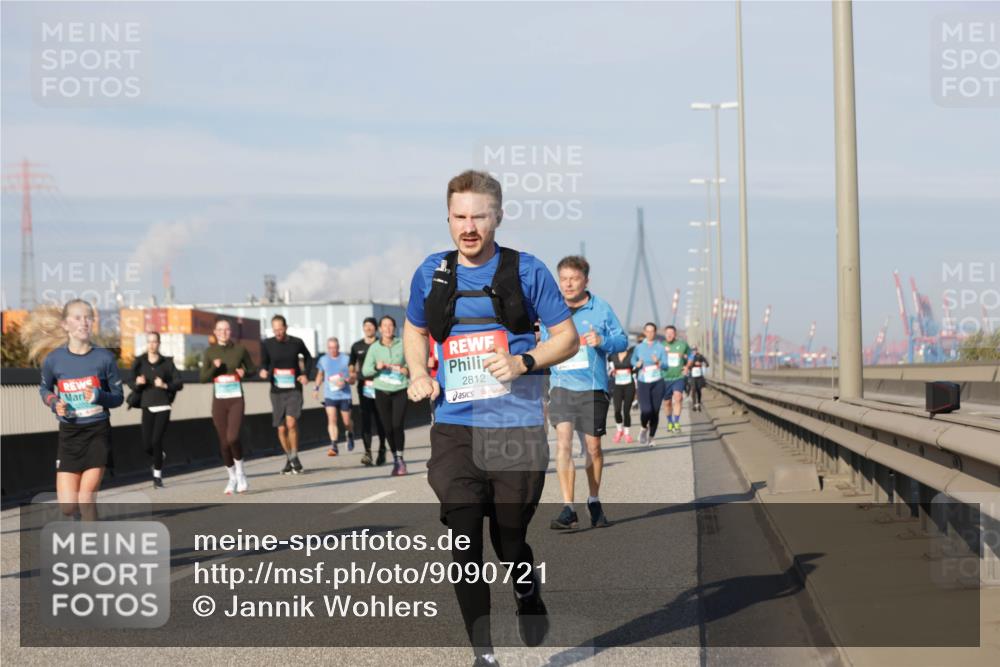 03.10.2025 - Köhlbrandbrückenlauf Jannik Wohlers http://msf.ph/oto/9090721 03.10.2025 09:59:08 Position 3 2812 meine-sportfotos.de