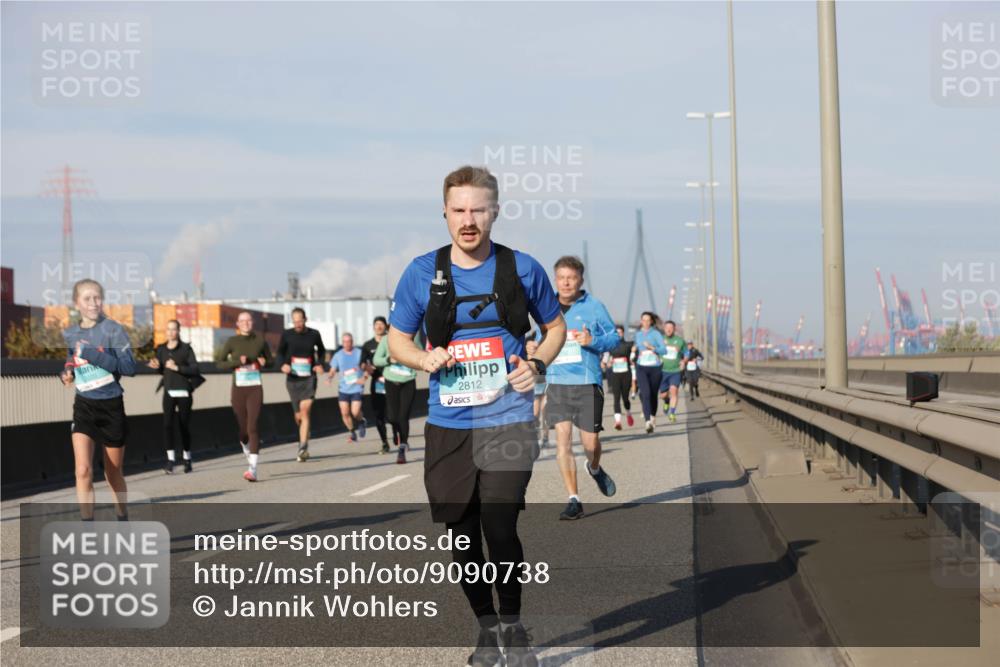 03.10.2025 - Köhlbrandbrückenlauf Jannik Wohlers http://msf.ph/oto/9090738 03.10.2025 09:59:08 Position 3 2812 meine-sportfotos.de