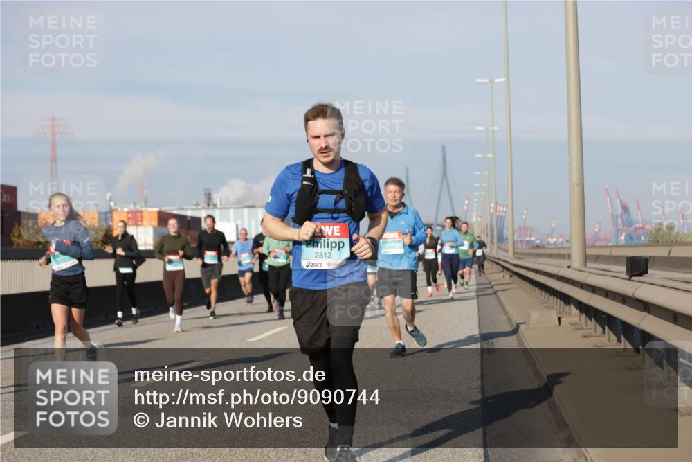 03.10.2025 - Köhlbrandbrückenlauf Jannik Wohlers http://msf.ph/oto/9090744 03.10.2025 09:59:08 Position 3 2812 meine-sportfotos.de