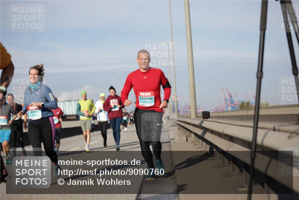 03.10.2025 - Köhlbrandbrückenlauf Jannik Wohlers http://msf.ph/oto/9090760 03.10.2025 10:10:33 Position 3 2258, 2321 meine-sportfotos.de