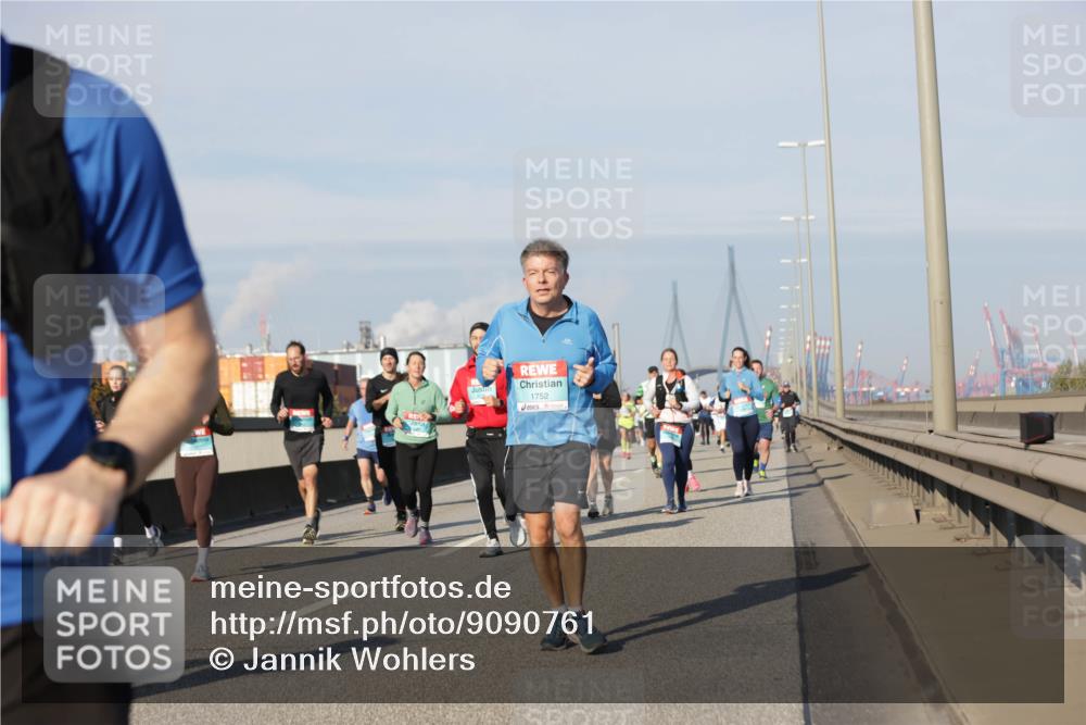 03.10.2025 - Köhlbrandbrückenlauf Jannik Wohlers http://msf.ph/oto/9090761 03.10.2025 09:59:09 Position 3 1752 meine-sportfotos.de
