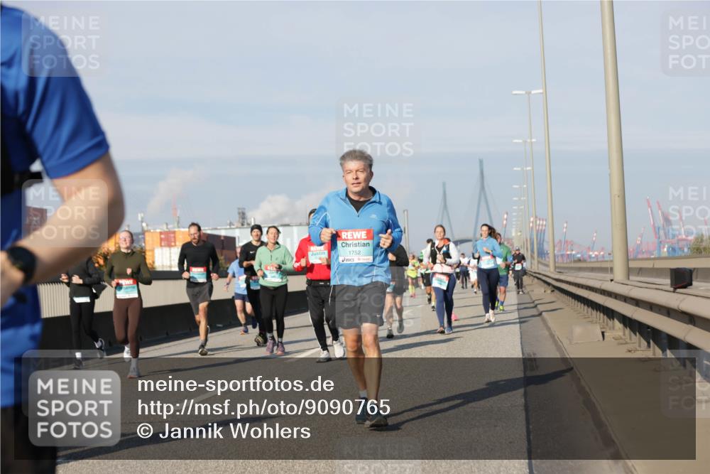 03.10.2025 - Köhlbrandbrückenlauf Jannik Wohlers http://msf.ph/oto/9090765 03.10.2025 09:59:09 Position 3 1752 meine-sportfotos.de