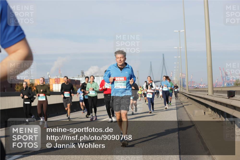 03.10.2025 - Köhlbrandbrückenlauf Jannik Wohlers http://msf.ph/oto/9090768 03.10.2025 09:59:09 Position 3 1752 meine-sportfotos.de