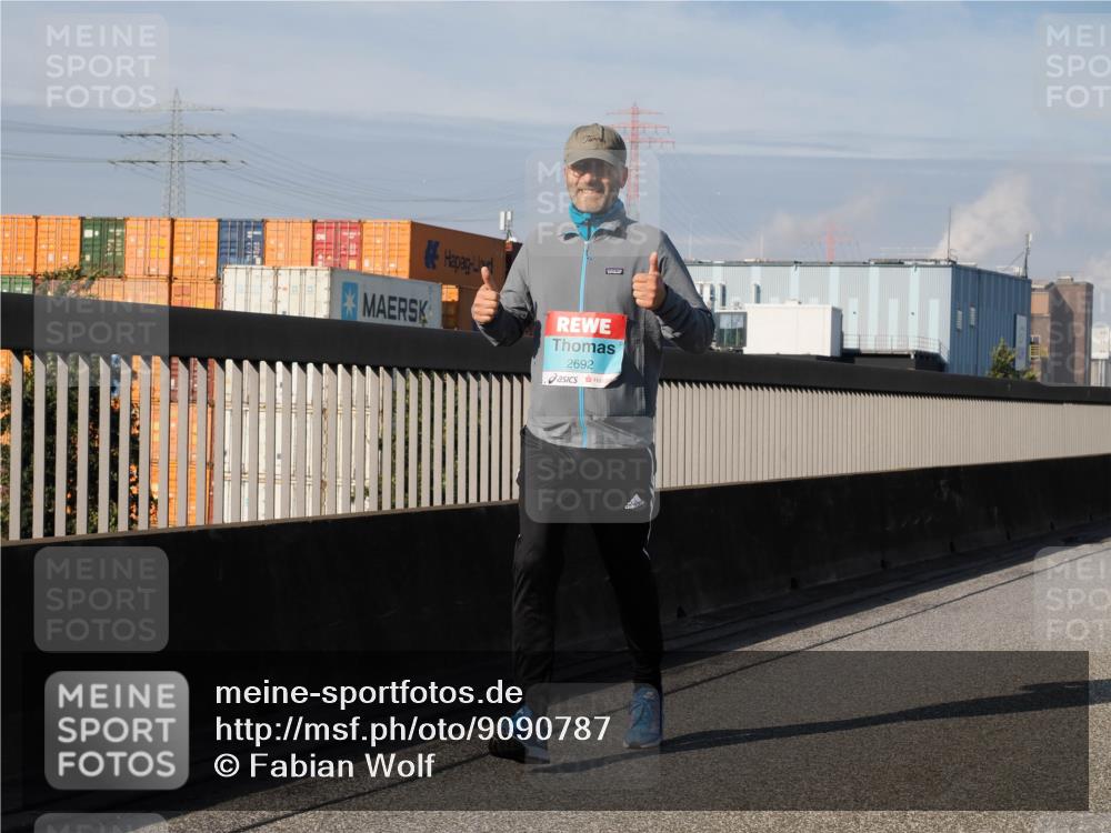 03.10.2025 - Köhlbrandbrückenlauf Fabian Wolf http://msf.ph/oto/9090787 03.10.2025 10:26:38 Position 3 2692 meine-sportfotos.de