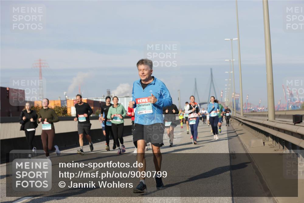 03.10.2025 - Köhlbrandbrückenlauf Jannik Wohlers http://msf.ph/oto/9090799 03.10.2025 09:59:10 Position 3 1752 meine-sportfotos.de