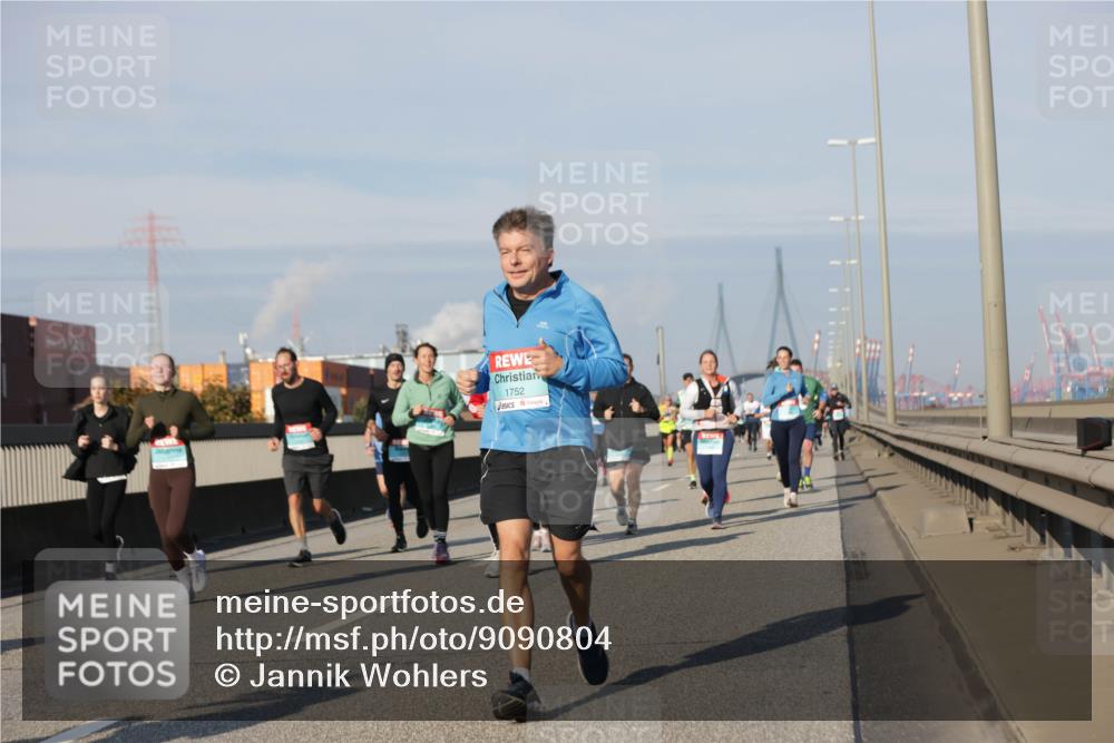 03.10.2025 - Köhlbrandbrückenlauf Jannik Wohlers http://msf.ph/oto/9090804 03.10.2025 09:59:10 Position 3 1752 meine-sportfotos.de