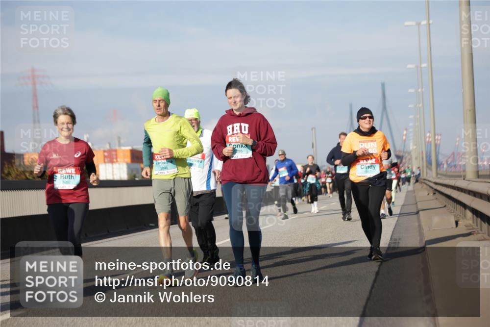 03.10.2025 - Köhlbrandbrückenlauf Jannik Wohlers http://msf.ph/oto/9090814 03.10.2025 10:10:36 Position 3 1097, 1096, 1098, 1867 meine-sportfotos.de