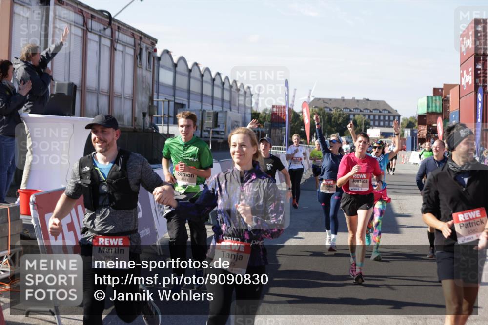 03.10.2025 - Köhlbrandbrückenlauf Jannik Wohlers http://msf.ph/oto/9090830 03.10.2025 13:19:41 Ziel 4981, 5047, 5148, 5647, 5648, 5650, 5838, 5931, 5975, 6382, 6383, 6509, 6600, 6776 meine-sportfotos.de