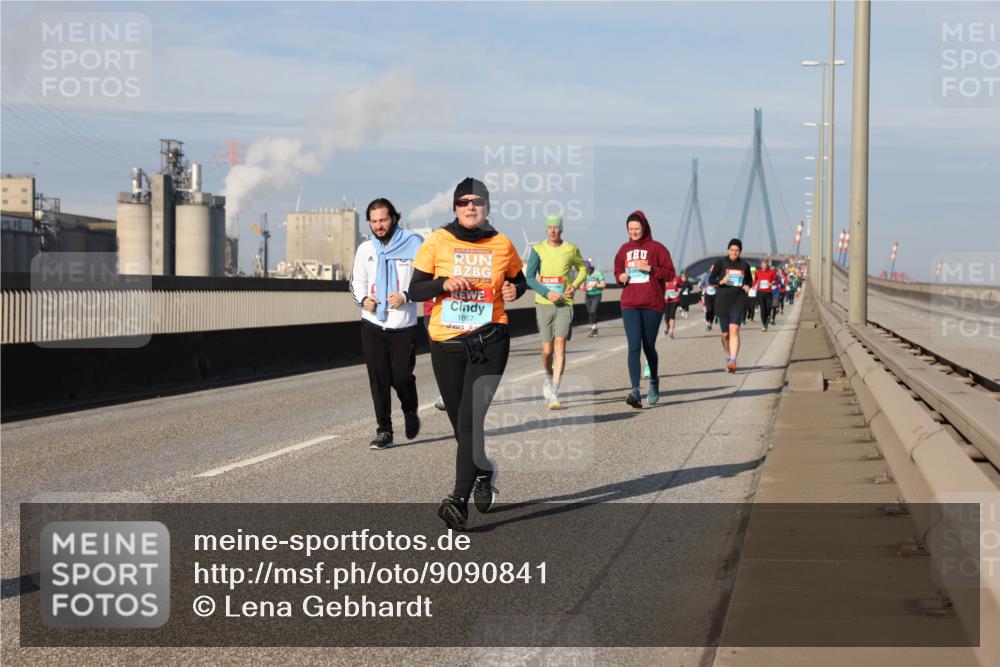 03.10.2025 - Köhlbrandbrückenlauf Lena Gebhardt http://msf.ph/oto/9090841 03.10.2025 10:07:45 Position 2 1867 meine-sportfotos.de