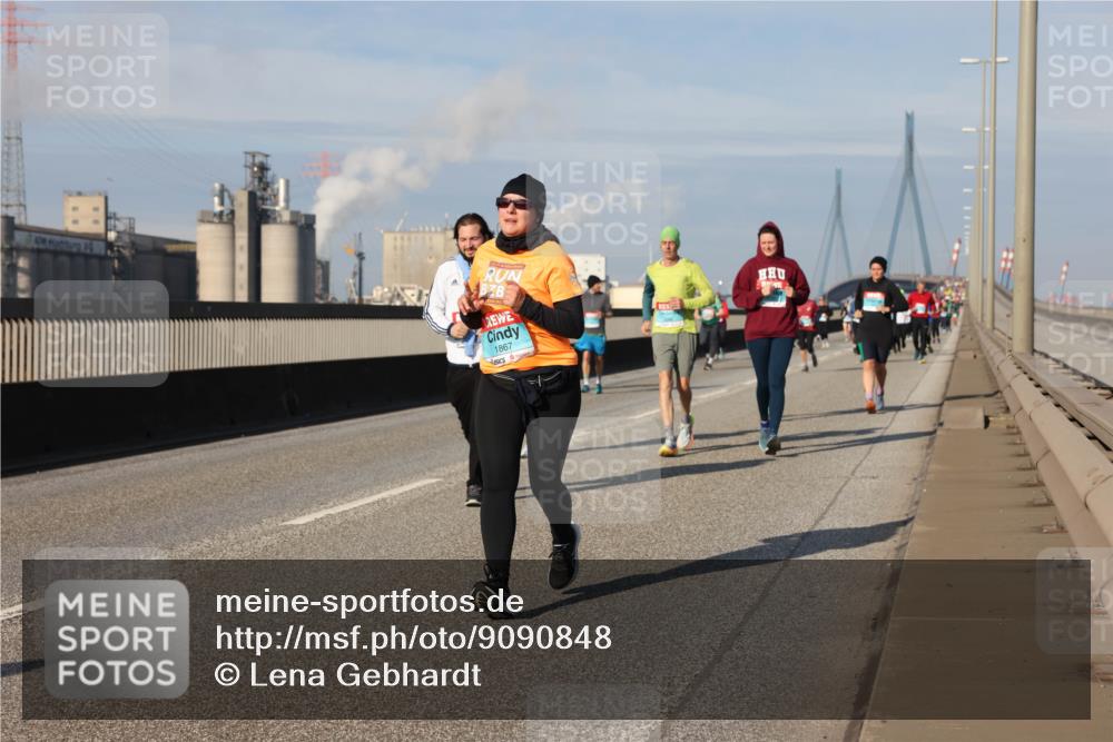 03.10.2025 - Köhlbrandbrückenlauf Lena Gebhardt http://msf.ph/oto/9090848 03.10.2025 10:07:45 Position 2 1867 meine-sportfotos.de