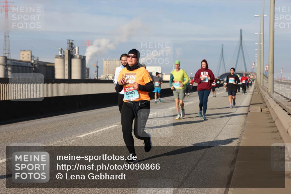 03.10.2025 - Köhlbrandbrückenlauf Lena Gebhardt http://msf.ph/oto/9090866 03.10.2025 10:07:45 Position 2 1867 meine-sportfotos.de